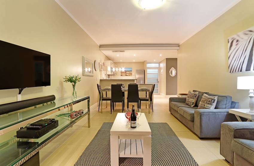 2 Bedroom Property for Sale in Western Hills Eastern Cape